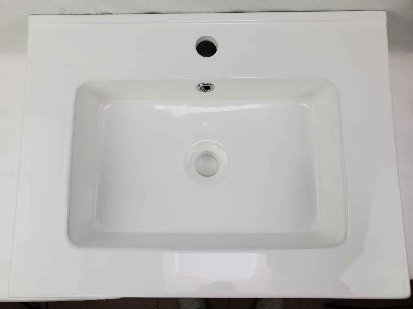 24.16-in. W 18.31-in. D Ceramic Top In White Color For 1 Hole Faucet