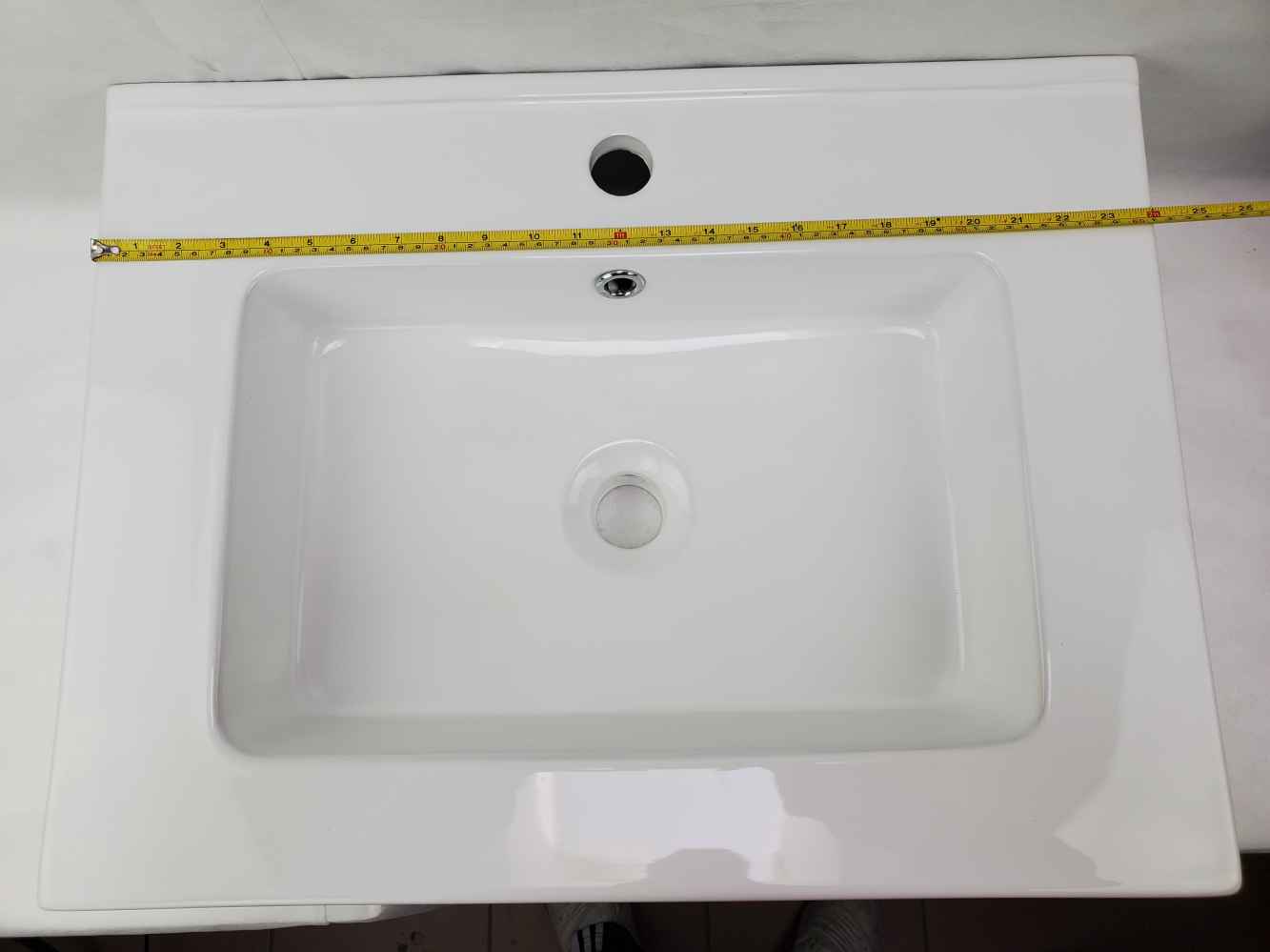 24.16-in. W 18.31-in. D Ceramic Top In White Color For 1 Hole Faucet