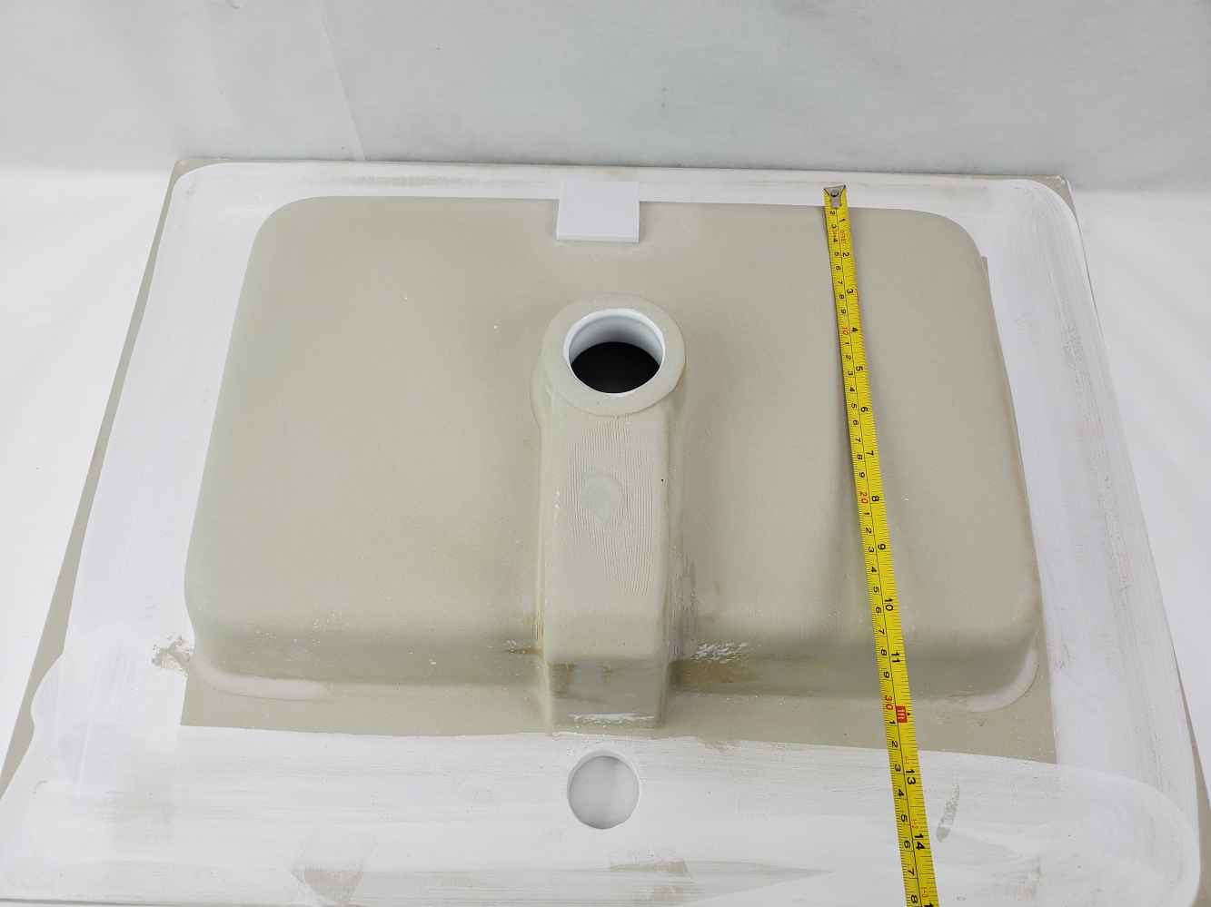 24.16-in. W 18.31-in. D Ceramic Top In White Color For 1 Hole Faucet