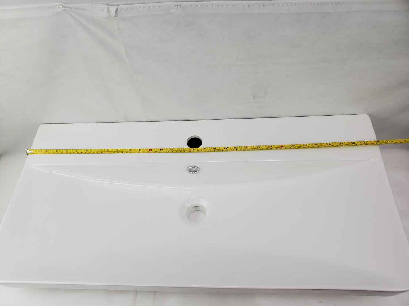 31.89-in. W 15.55-in. D Ceramic Top In White Color For 1 Hole Faucet
