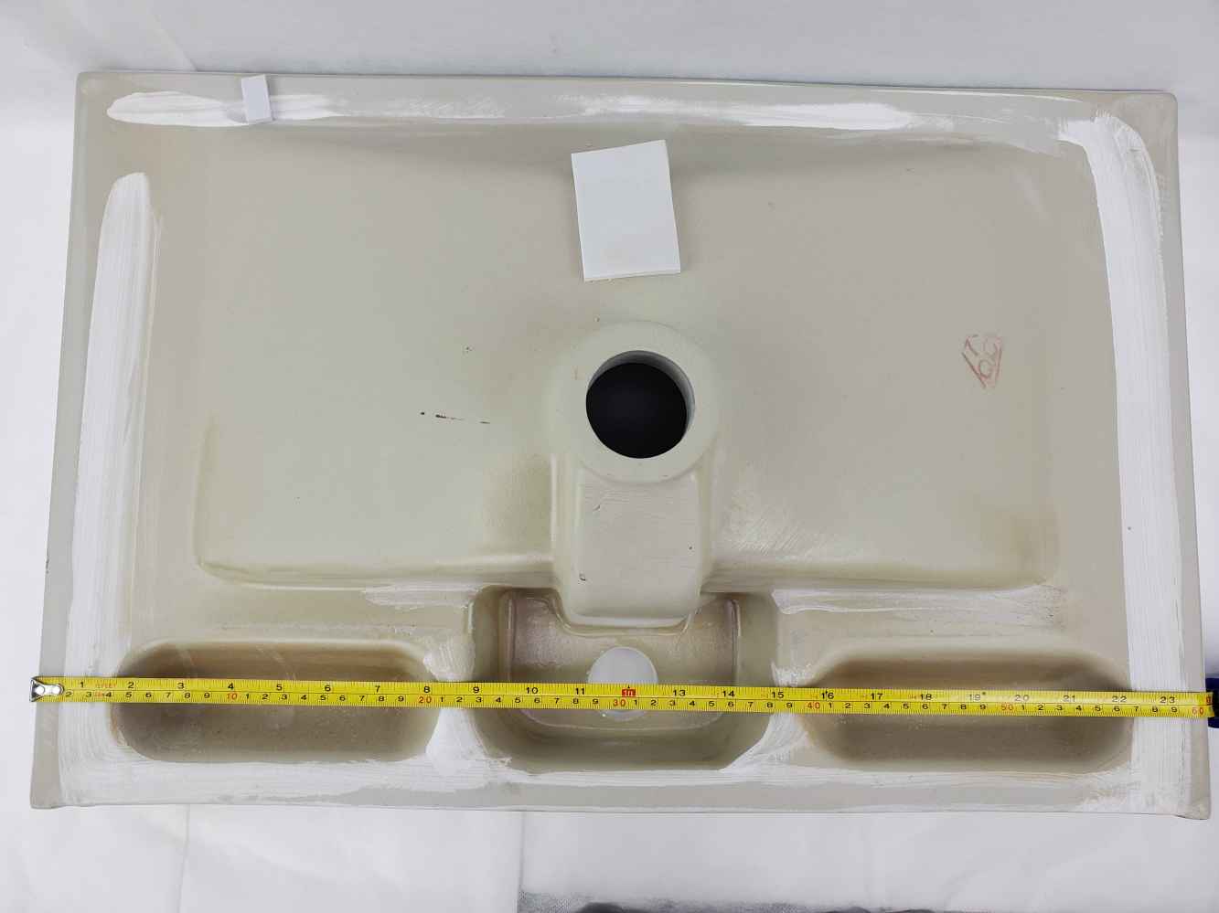 23.86-in. W 15.51-in. D Ceramic Top In White Color For 1 Hole Faucet