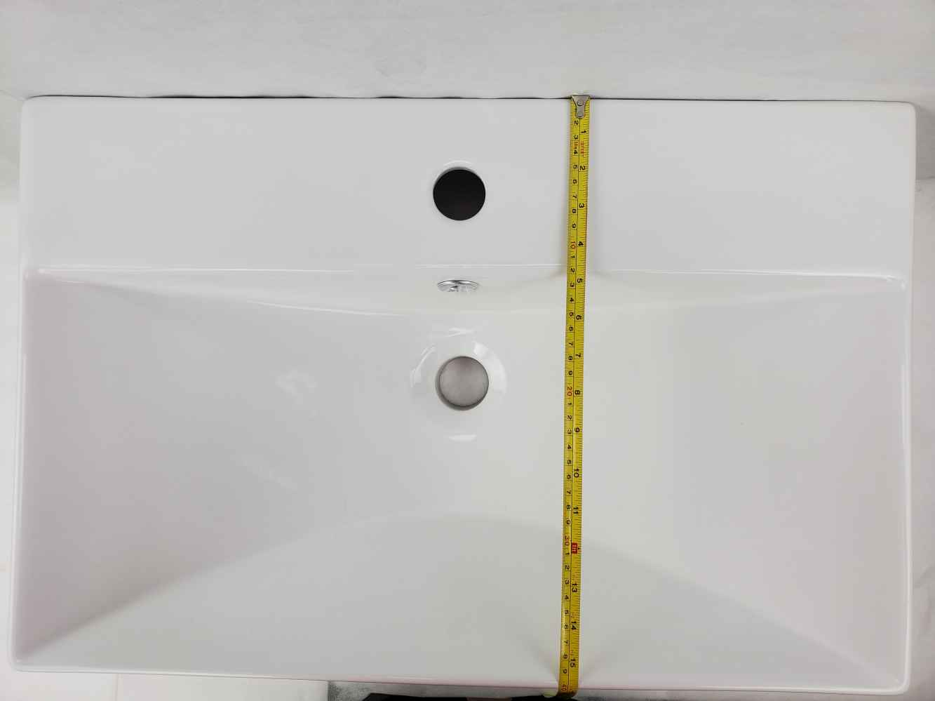 23.86-in. W 15.51-in. D Ceramic Top In White Color For 1 Hole Faucet