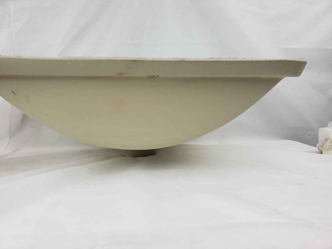 18-in. x 11.5-in. Ceramic Bathroom Undermount Sink In White CUPC
