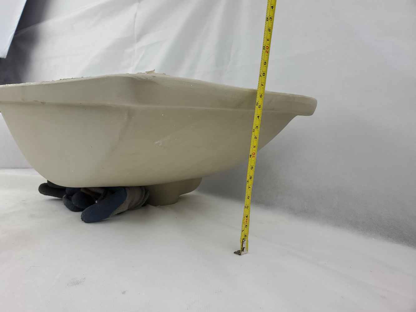 18-in. x 11.5-in. Ceramic Bathroom Undermount Sink In White CUPC
