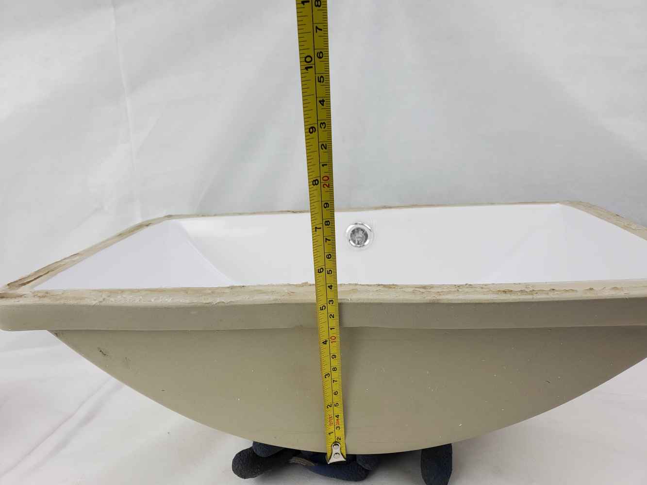 18-in. W CUPC Rectangle Bathroom Undermount Sink Set In White - Oil Rubbed Bronze Hardware - Overflow Drain Incl.