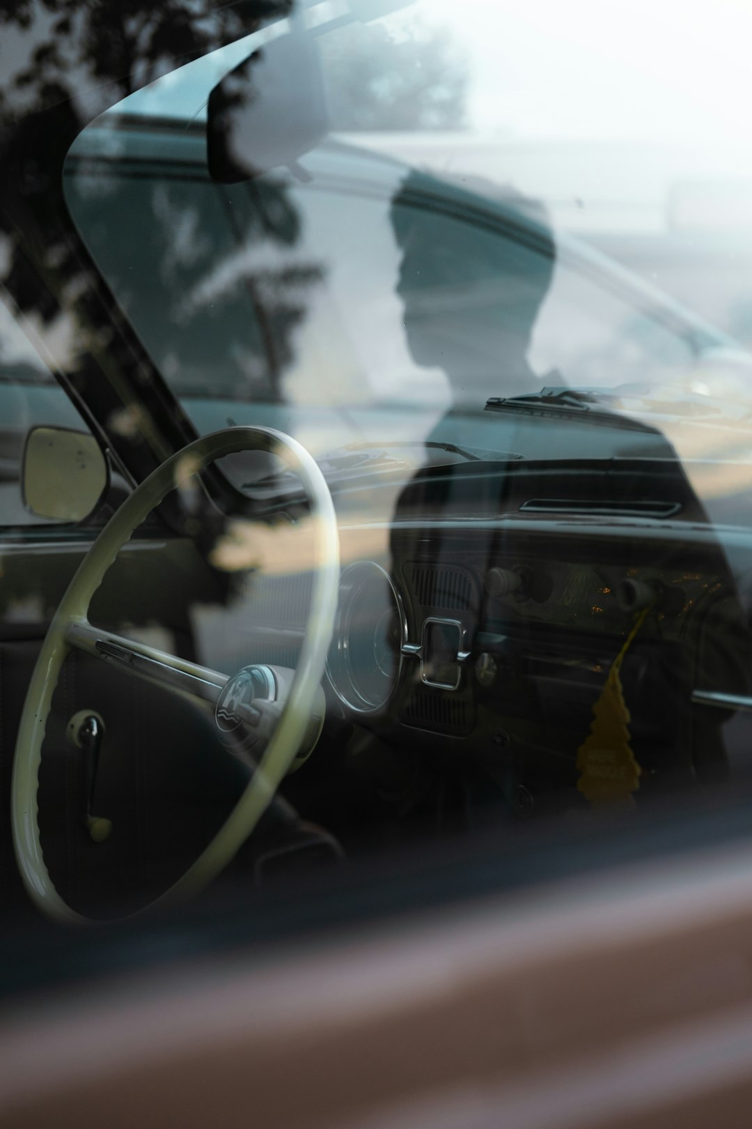 Auto windshield replacement