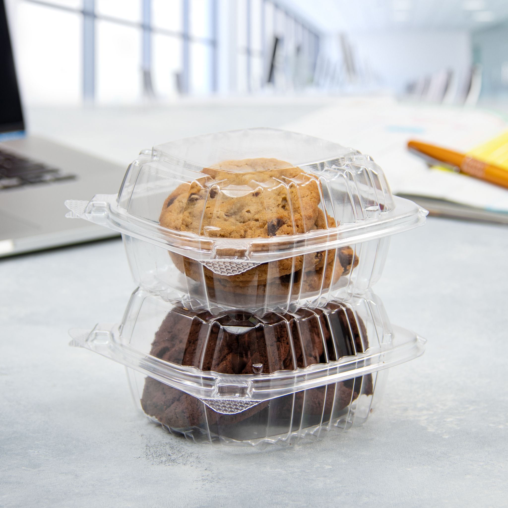 Dart® ClearSeal® Sandwich Take-Out Container Hinged 5.25X5.308X2