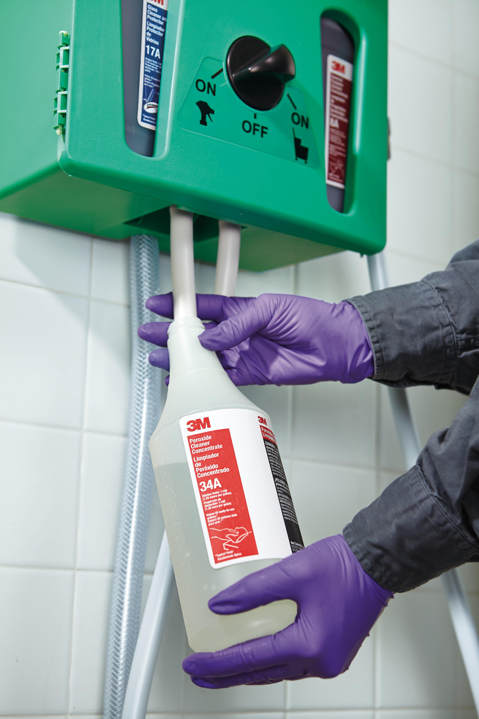 3M™ 3A Clean Scent All Purpose Cleaner 64 FLOZ Neutral Concentrate
