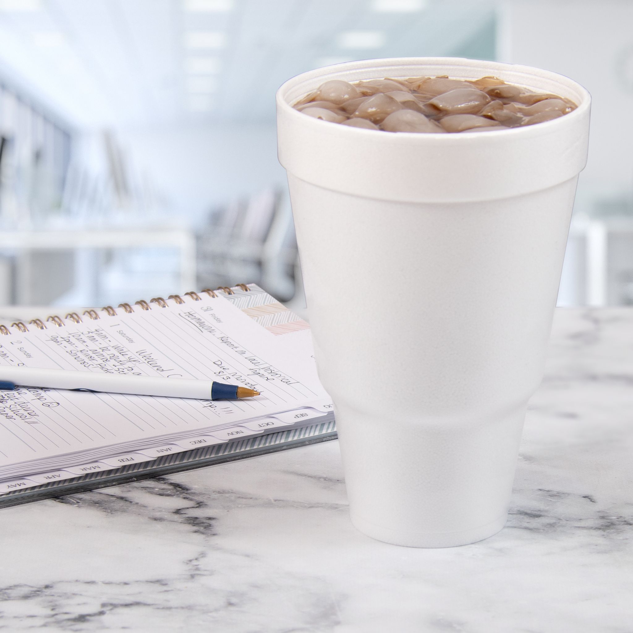 Dart® J Cup® Cup Easy to Hold 32 FLOZ EPS White Assorted Sizes