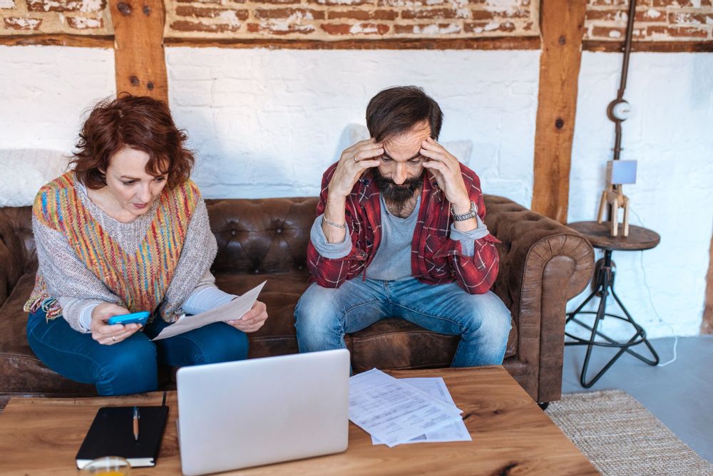 Sales Commissions are a powerful medium of motivating the salesforce and push them to outperform boosting topline revenue. However, administration issues can distract your salesforce from their goals. Here are signs that your sales commission administration is struggling.