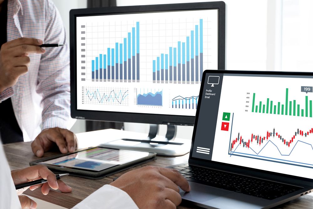 RevOps, is an increasingly popular topic. However, there is a lot of confusion about this new term and how it is related to established business functions like Sales Ops. In this article, we take a closer look at the Revenue Operations vs. Sales Operations and clear up some of the main misconceptions by defining RevOps and Sales Ops.