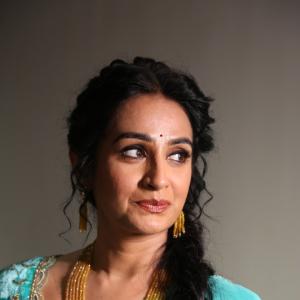Actress Laya Classic Indian Look With Elegant Jewelry