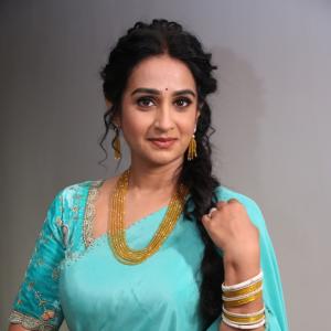 Actress Laya Classic Indian Look With Elegant Jewelry