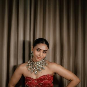 Actress Saptami Gowda’s Glamorous Traditional Style