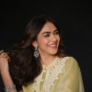Graceful Ethnic Style Of Actress Mrunal Thakur Wins Hearts