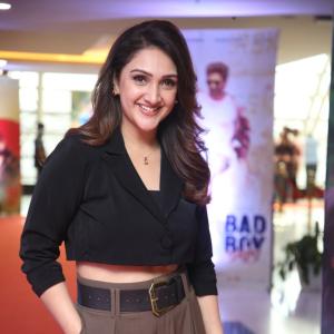 Elegant Red Carpet Moments Of Actress Sridevi Vijayakumar