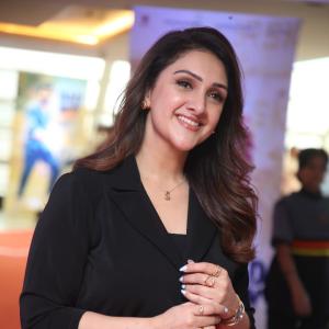Elegant Red Carpet Moments Of Actress Sridevi Vijayakumar