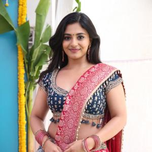 Actress Nayan Sarika Looks Elegant In Traditional Wear
