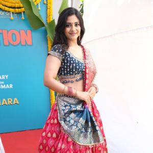 Actress Nayan Sarika Looks Elegant In Traditional Wear