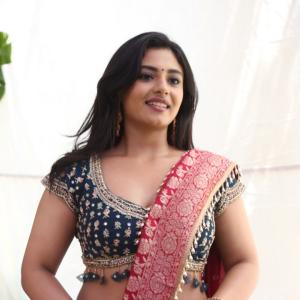 Actress Nayan Sarika Looks Elegant In Traditional Wear