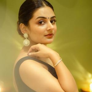 Actress Esther Anil Shines In Stylish Black Saree Look