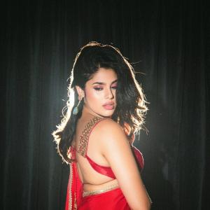 Faria Abdullah Looks Graceful In Stunning Red Saree