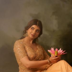 Pragya Nagra Looks Elegant In Golden Ethnic Style
