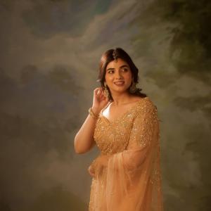 Pragya Nagra Looks Elegant In Golden Ethnic Style