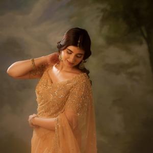 Pragya Nagra Looks Elegant In Golden Ethnic Style