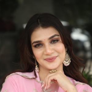 Actress Hasini Sudeer Elegant Traditional Look