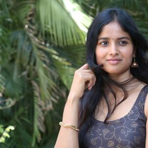 Shalini Impresses With Natural Beauty In Black Outfit