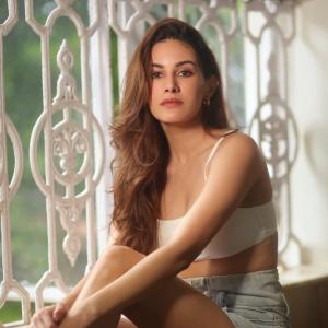 Actress Amyra Dastur Impresses With Elegant New Look