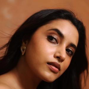 Priyanka Mohan’s Stylish Look Wins Attention