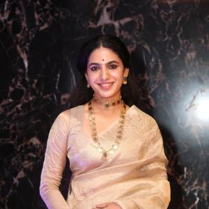 Deepa Thomas Makes a Stylish Red Carpet Appearance