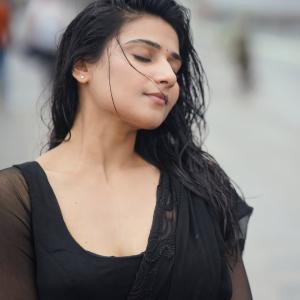 Prisha Singh’s Black Saree Look Blends Grace and Style
