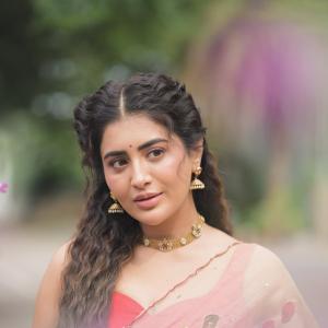 Rashi Singh Charms in a Beautiful Floral Saree