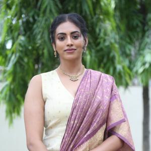 Kamakshi Bhaskarla in a Graceful Purple Ethnic Look