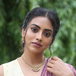 Kamakshi Bhaskarla in a Graceful Purple Ethnic Look