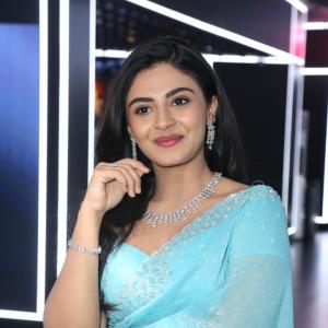 Actress Nayan Sarika Radiates Charm and Elegance in Blue Saree