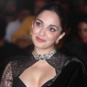 Kiara Advani’s Black Saree Look Steals the Spotlight