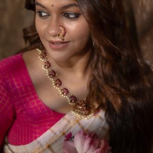 Aparna Balamurali Shines in an Elegant Ivory Saree