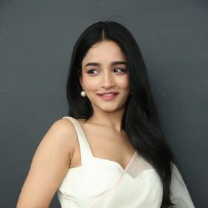 Visaka Dhiman Shines in an Elegant White Saree