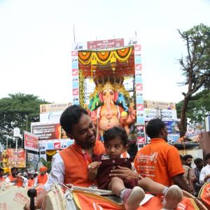 Khairatabad’s 69-Foot Ganesh Idol Welcomes Devotees