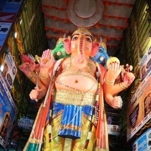 Khairatabad’s 69-Foot Ganesh Idol Welcomes Devotees
