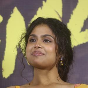Faria Abdullah Looks Radiant in a Colourful Floral Saree