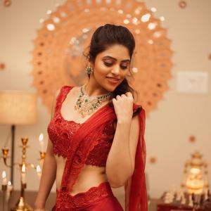 Bandhavi Sridhar Dazzles in Festive Ethnic Style