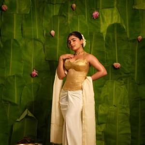 Gouri G Kishan Captivates in South Indian Festive Style