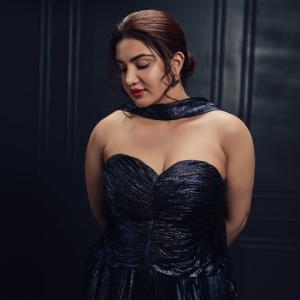Honey Rose Flaunts a Sophisticated Glam Look