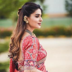 Sneha’s Traditional Look Blends Grace and Glamour