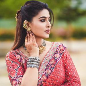 Sneha’s Traditional Look Blends Grace and Glamour